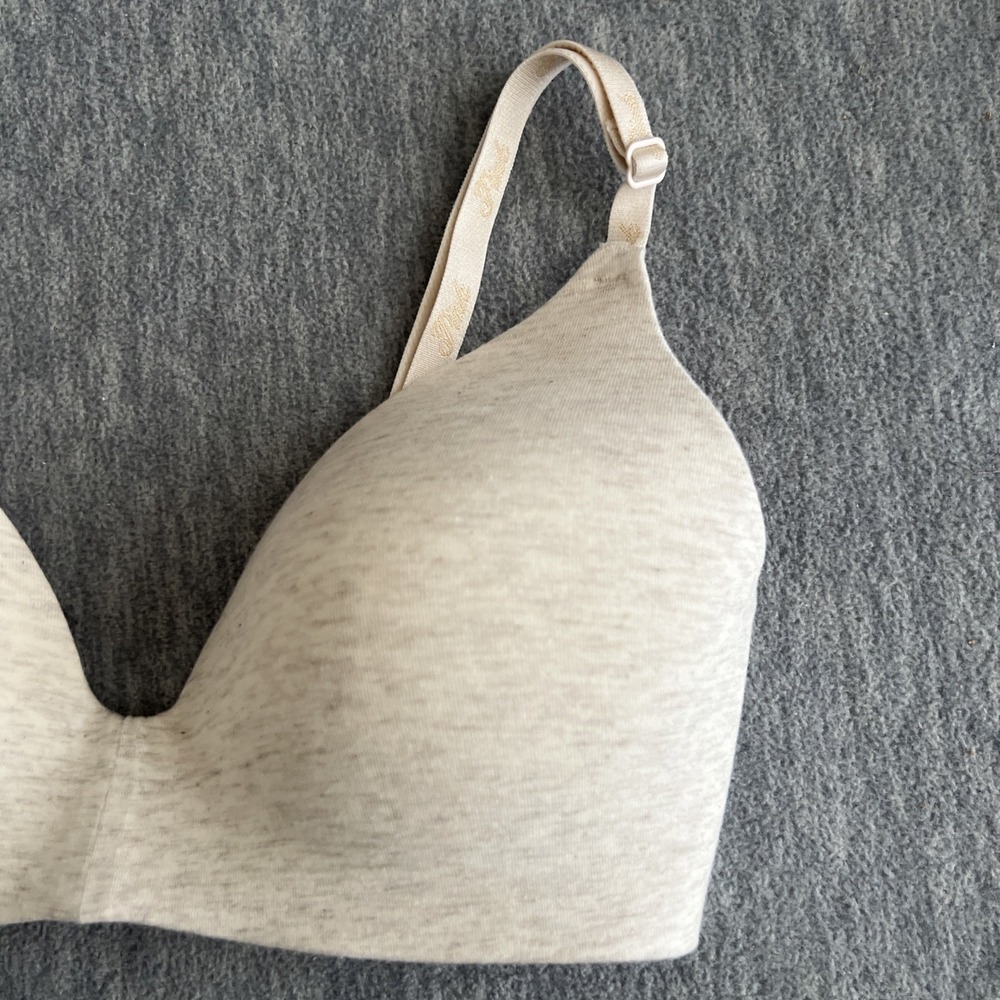 Victoria's Secret PINK Bra 32C Wear Everywhere Wireless Cream Lightly Padded EUC - Picture 3 of 12